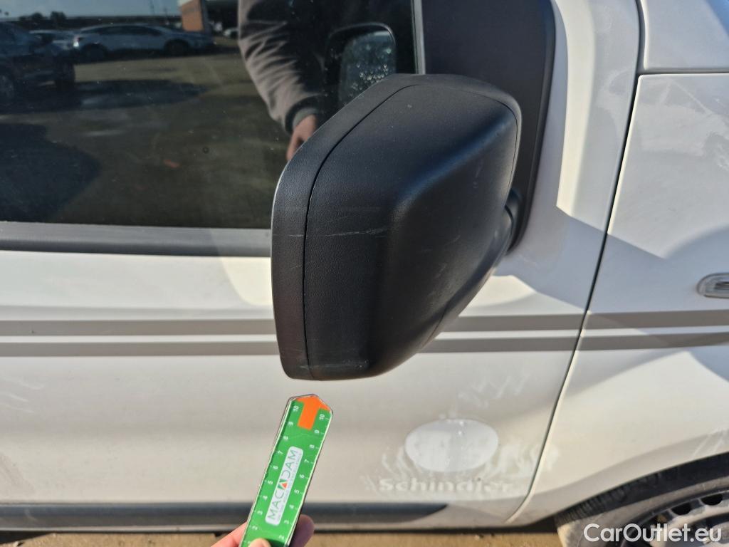  Fiat  Fiorino FIAT  / 2016 / 3P / furgón derivado de turismo Cargo Base 1.3 Mjet 59kW (80CV) E6 #41