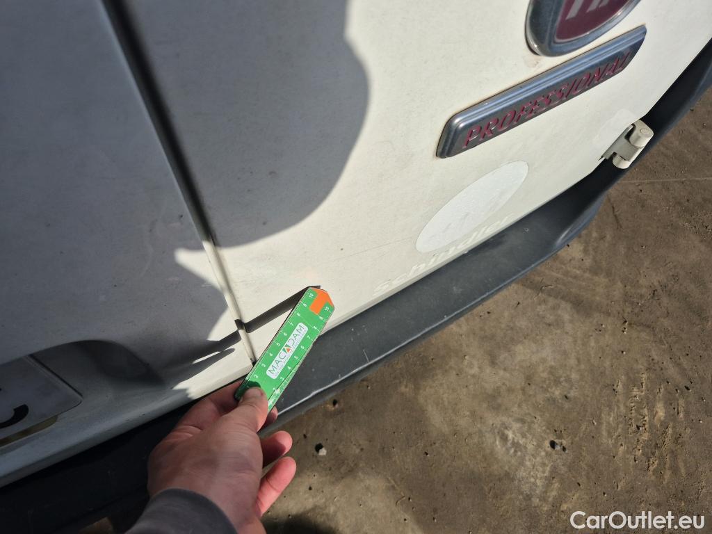  Fiat  Fiorino FIAT  / 2016 / 3P / furgón derivado de turismo Cargo Base 1.3 Mjet 59kW (80CV) E6 #25