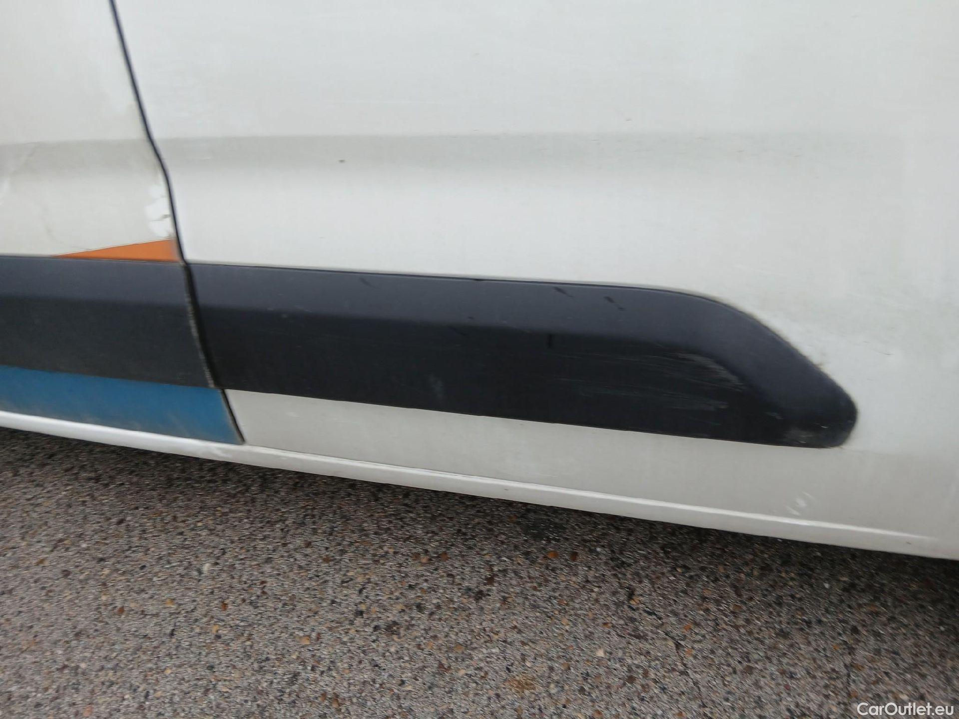  Citroen  Berlingo CITROEN  / 2018 / 3P / furgón derivado de turismo Talla M BlueHDi 73kW CONTROL #21