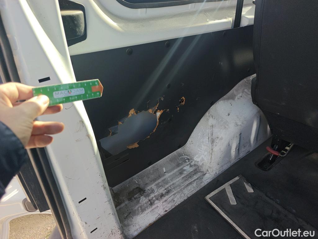  Citroen  Jumpy CITROEN  / 2016 / 4P / combi Talla M BlueHDi 88KW (120CV) 6v Confort #42