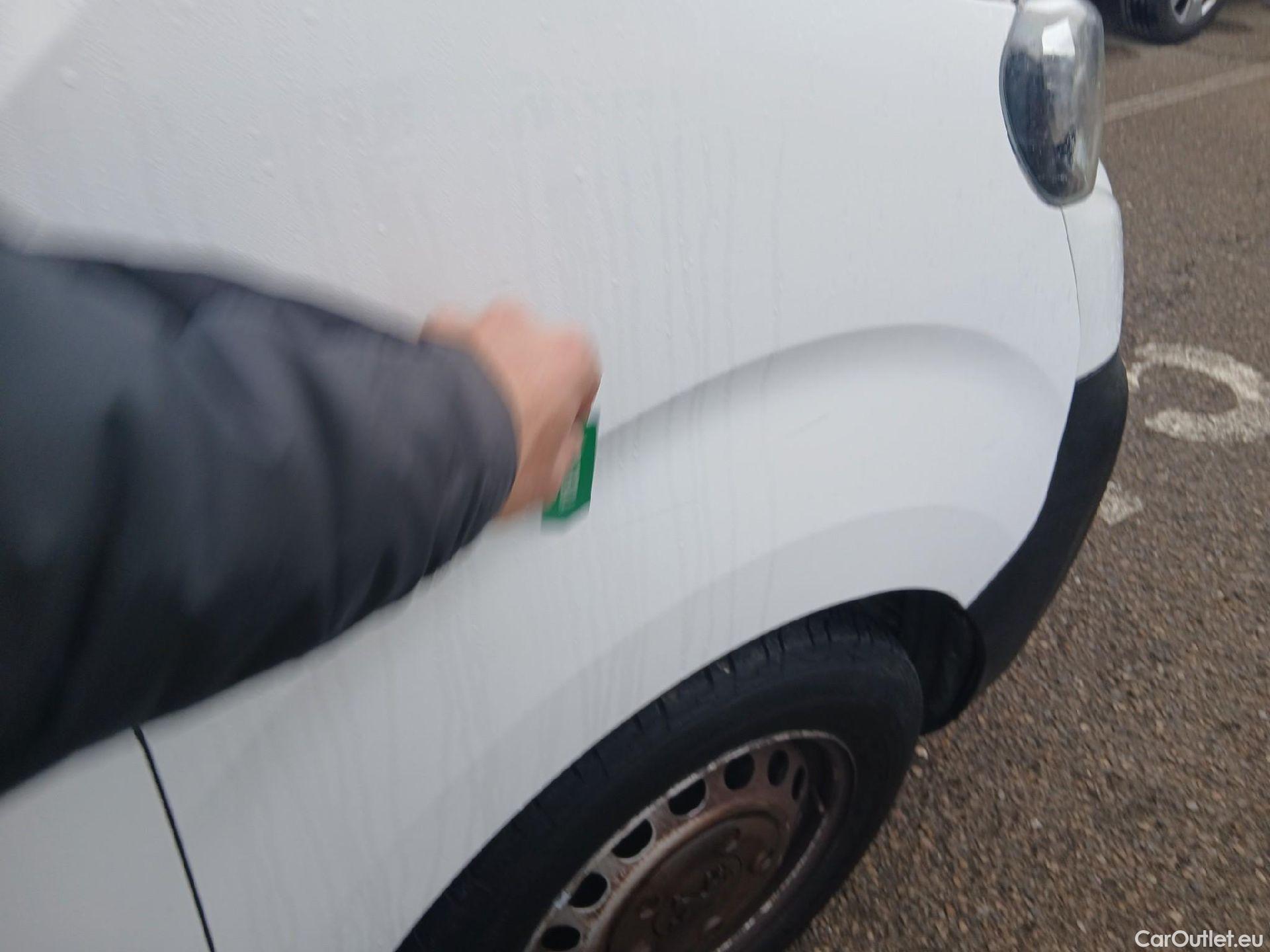  Peugeot  Expert PEUGEOT  / 2016 / 4P / furgón Furgón Pro 1.5 BlueHDi 120 S&S Standard #27