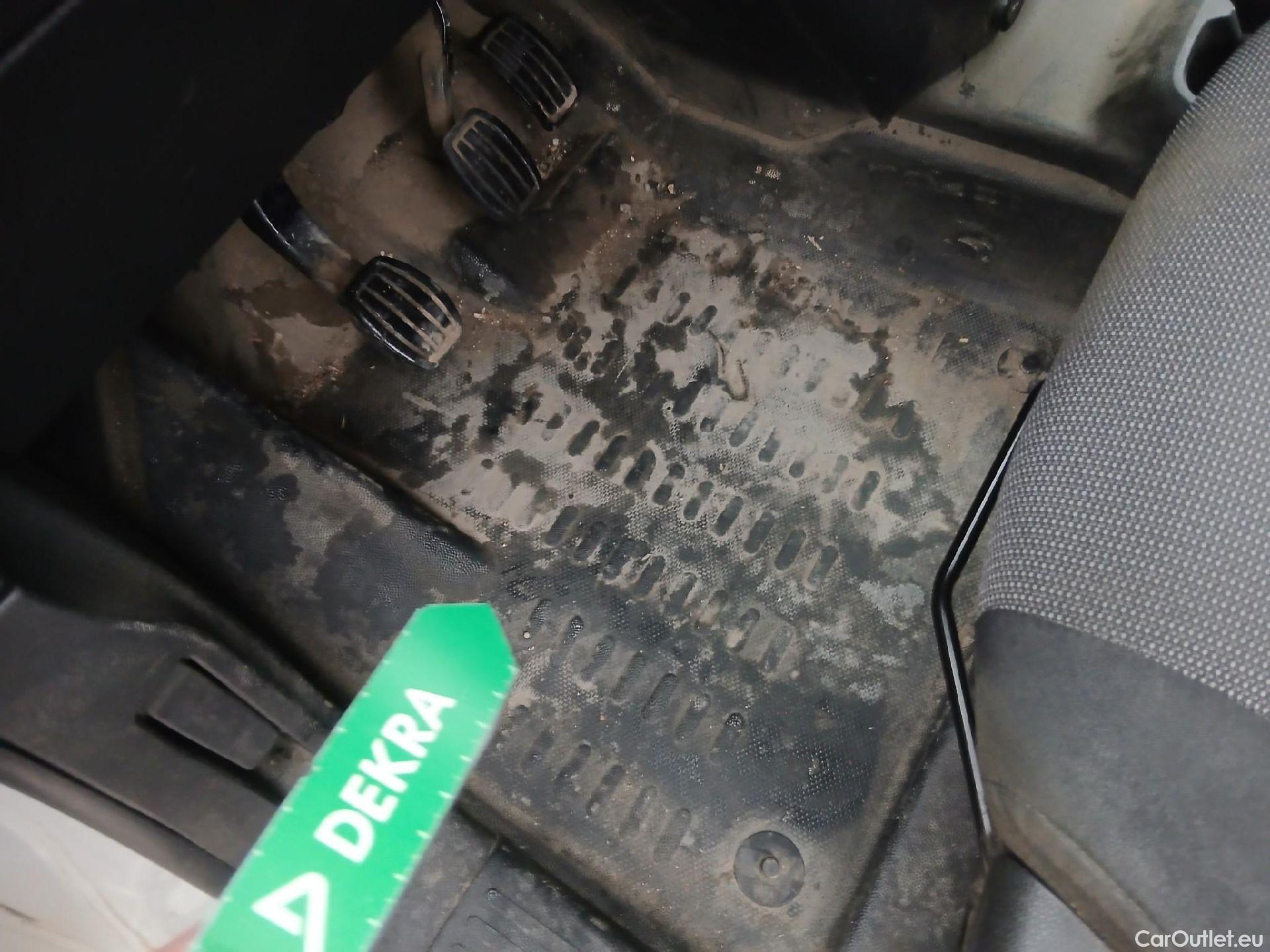  Citroen  Berlingo CITROEN  / 2018 / 3P / furgón derivado de turismo Talla M BlueHDi 73kW CONTROL #16