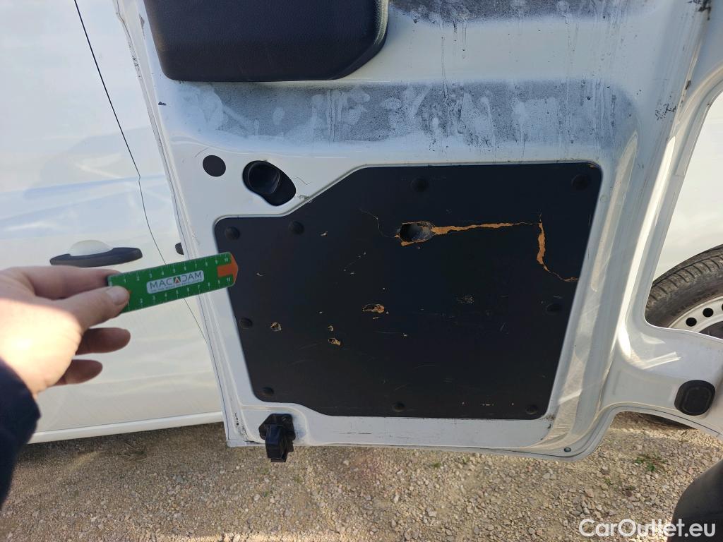  Citroen  Jumpy CITROEN  / 2016 / 4P / combi Talla M BlueHDi 88KW (120CV) 6v Confort #26