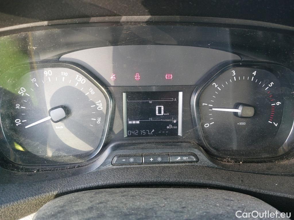  Peugeot  Expert PEUGEOT  / 2016 / 4P / combi Combi 1.6 BlueHDi 73KW (100CV) Standard #36