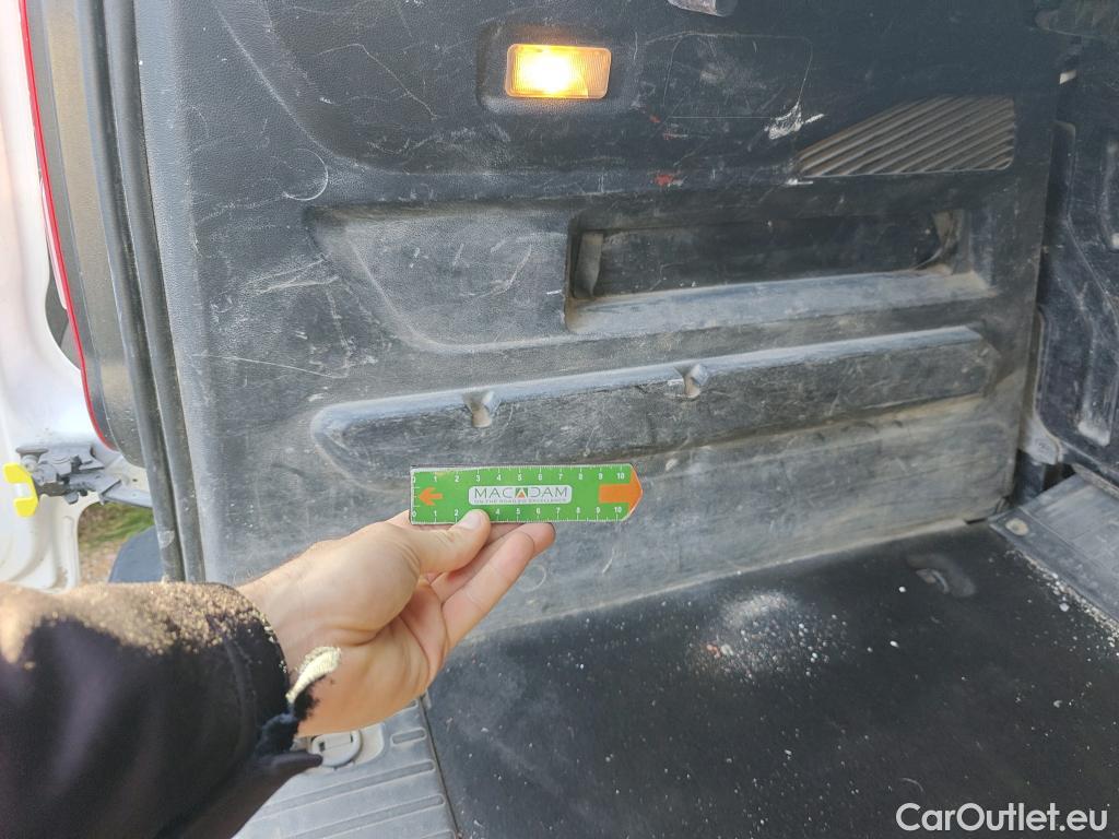  Citroen  Berlingo CITROEN  / 2018 / 5P / combi Talla M BlueHDi 100 S&S LIVE PACK (IND) #1