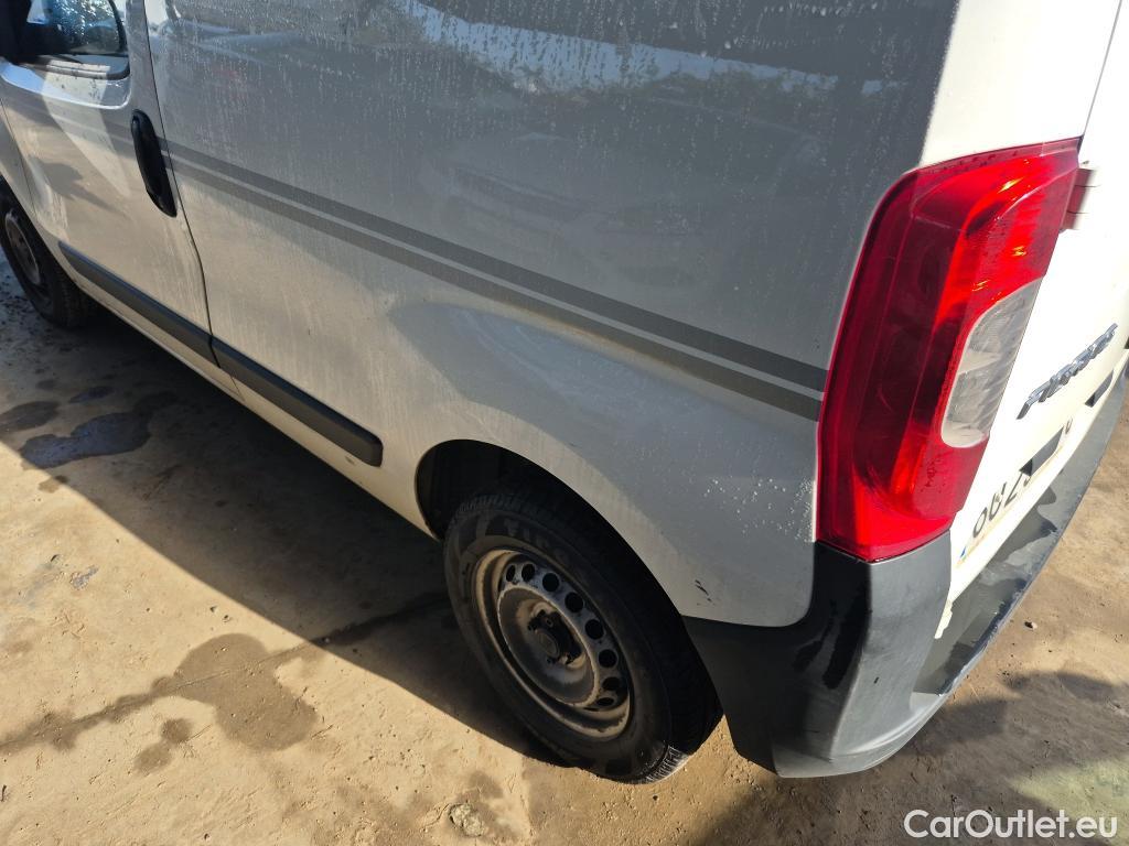  Fiat  Fiorino FIAT  / 2016 / 3P / furgón derivado de turismo Cargo Base 1.3 Mjet 59kW (80CV) E6 #36