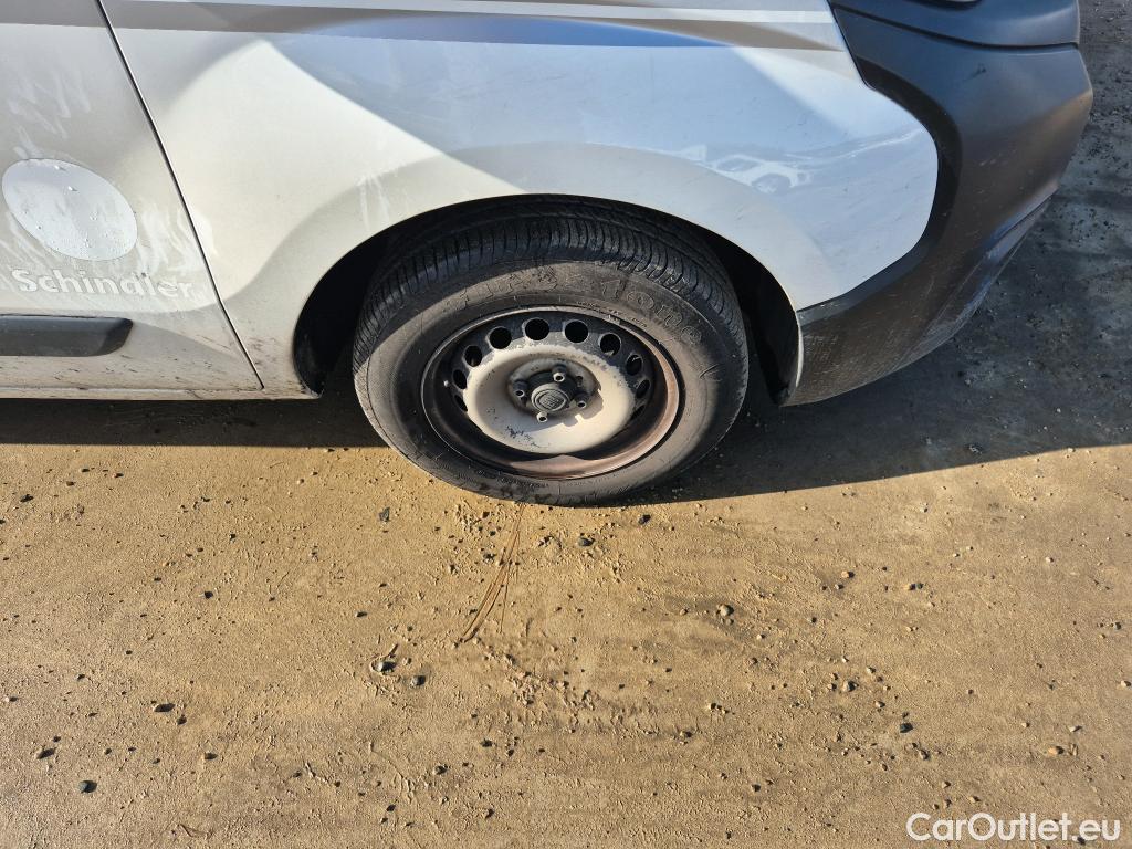  Fiat  Fiorino FIAT  / 2016 / 3P / furgón derivado de turismo Cargo Base 1.3 Mjet 59kW (80CV) E6 #34