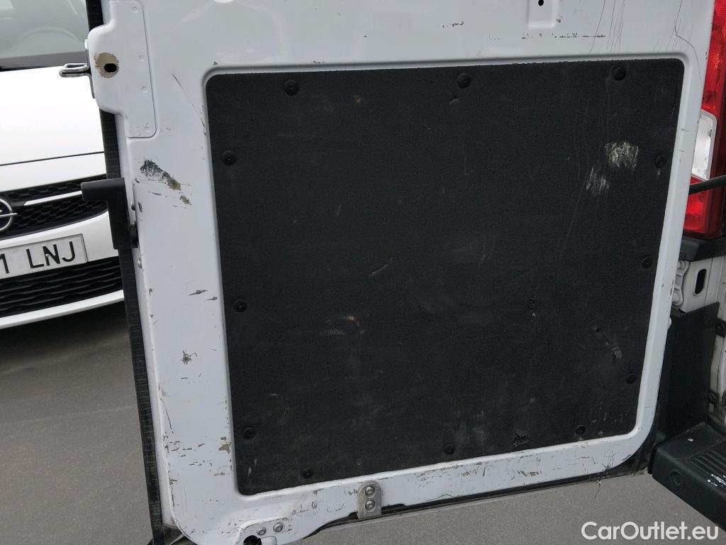  Peugeot  Boxer  Furgón Techo Elevado 335 L2H2 BlueHDi 140 Stop&Start HDi 140CV MT6 E6d #3