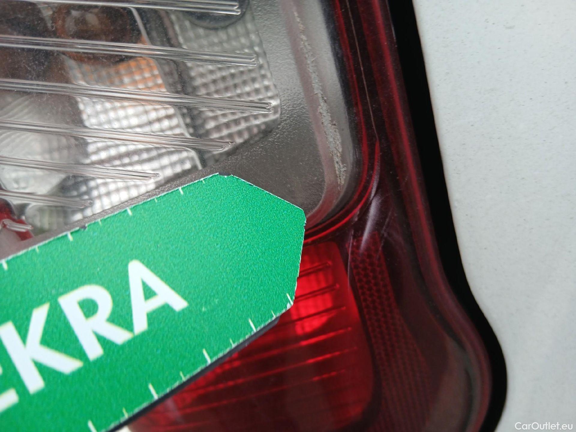  Citroen  Berlingo CITROEN  / 2018 / 3P / furgón derivado de turismo Talla M BlueHDi 73kW CONTROL #27