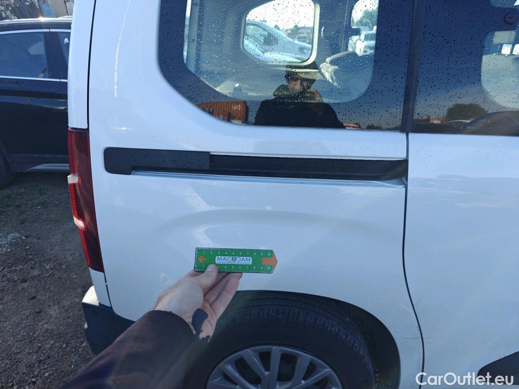  Citroen  Berlingo CITROEN  / 2018 / 5P / combi Talla M BlueHDi 100 S&S LIVE PACK (IND) #5