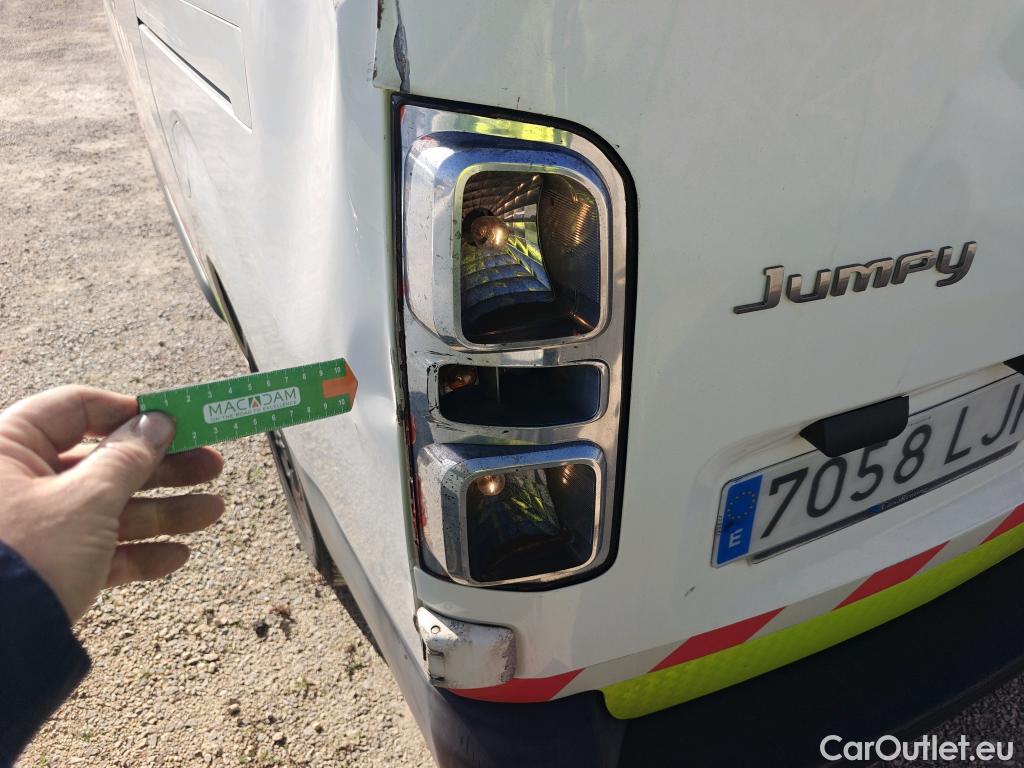  Citroen  Jumpy CITROEN  / 2016 / 4P / combi Talla M BlueHDi 88KW (120CV) 6v Confort #19