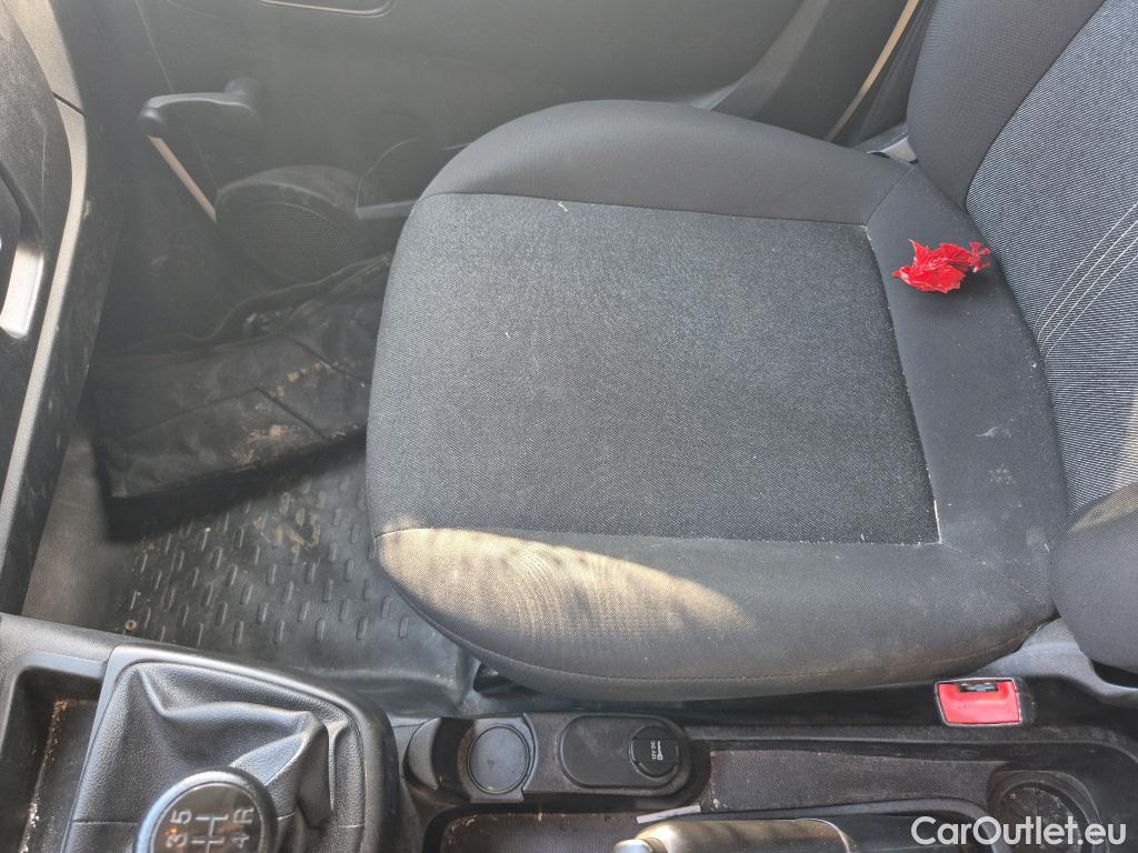  Fiat  Fiorino FIAT  / 2016 / 3P / furgón derivado de turismo Cargo Base 1.3 Mjet 59kW (80CV) E6 #4