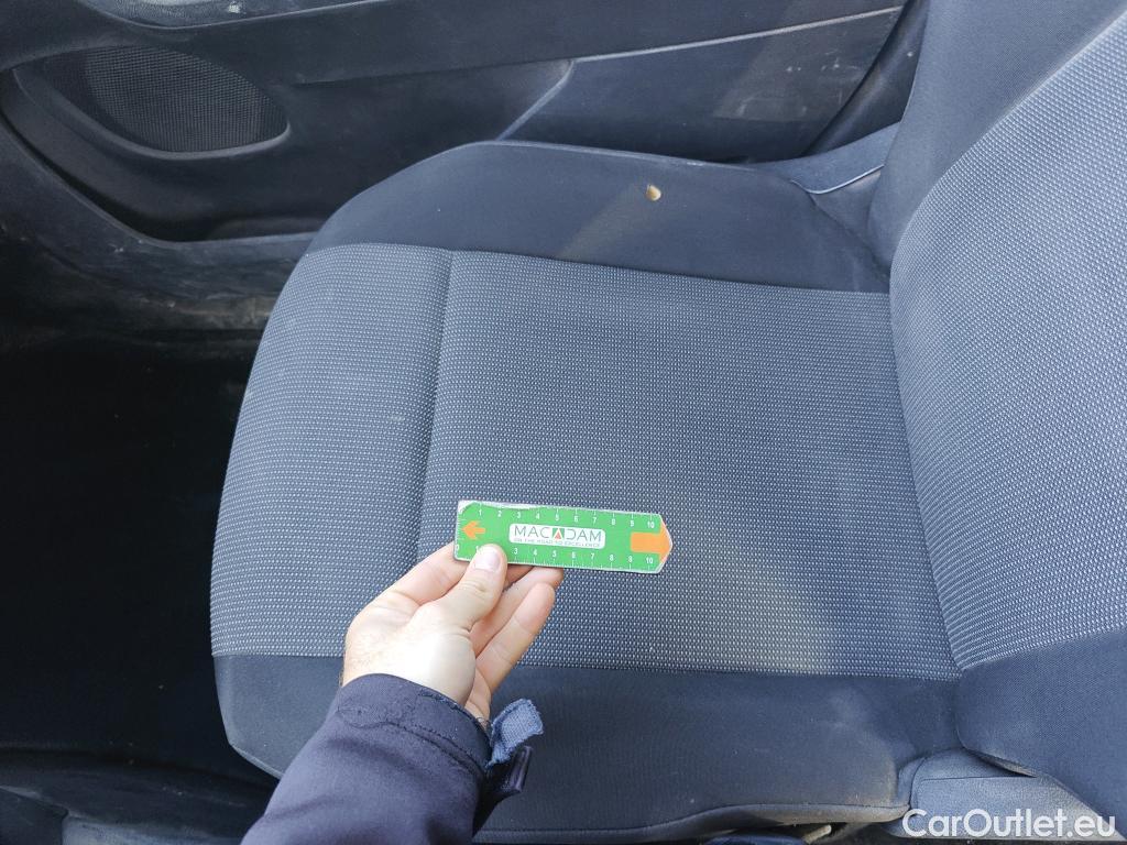  Citroen  Berlingo CITROEN  / 2018 / 5P / combi Talla M BlueHDi 100 S&S LIVE PACK (IND) #42