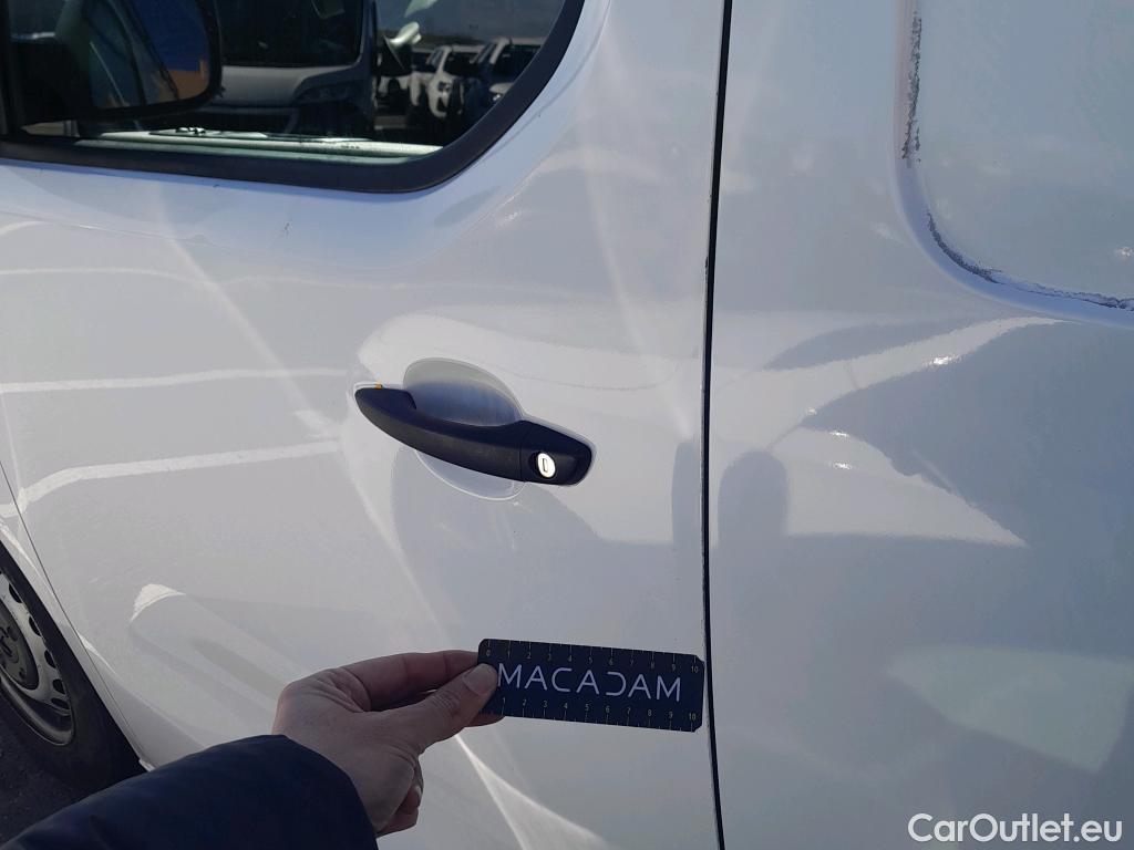  Peugeot  Expert PEUGEOT  / 2016 / 4P / furgón Furgón Pro BlueHDi 90KW (120) Standard #16