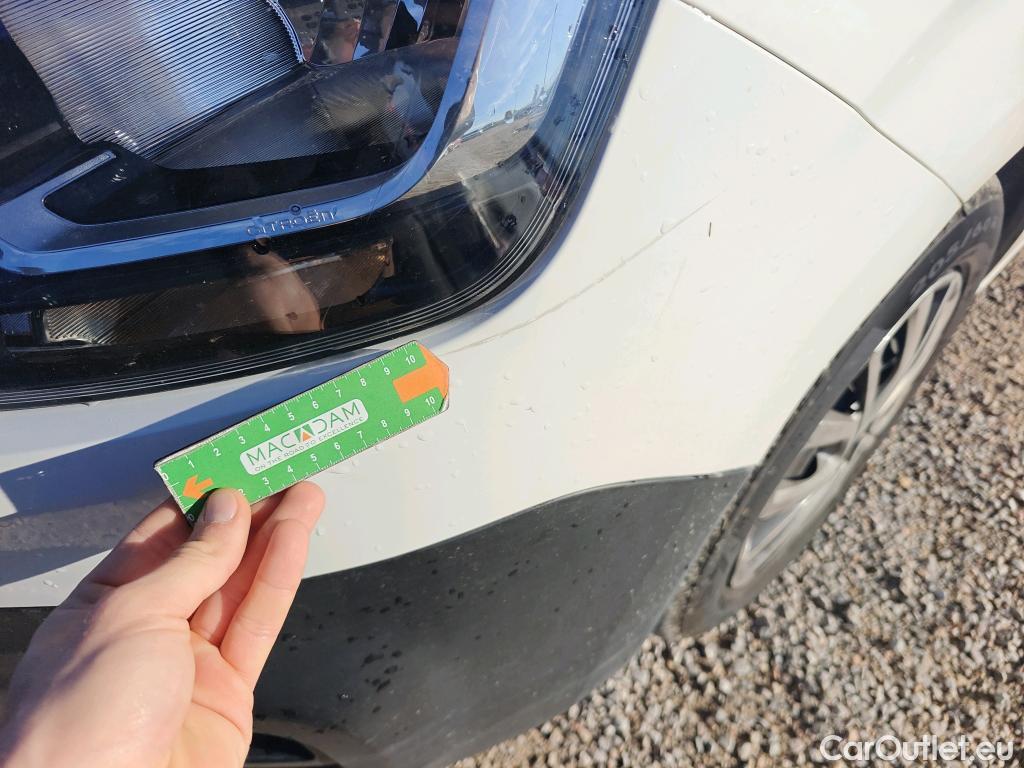  Citroen  Berlingo CITROEN  / 2018 / 5P / combi Talla M BlueHDi 100 S&S LIVE PACK (IND) #76