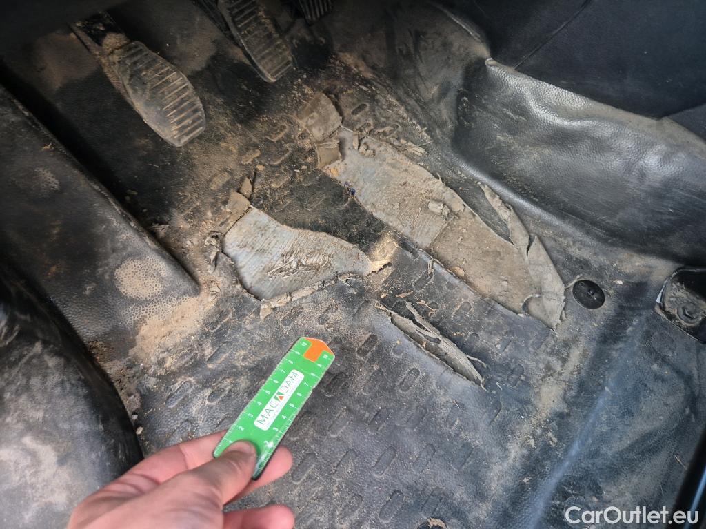  Fiat  Fiorino FIAT  / 2016 / 3P / furgón derivado de turismo Cargo Base 1.3 Mjet 59kW (80CV) E6 #14