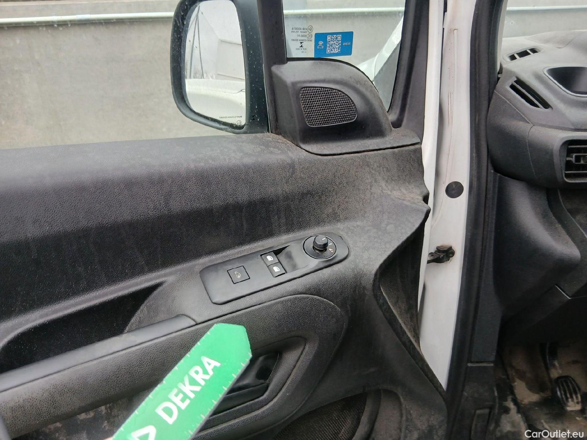  Citroen  Berlingo CITROEN  / 2018 / 3P / furgón derivado de turismo Talla M BlueHDi 73kW CONTROL #15