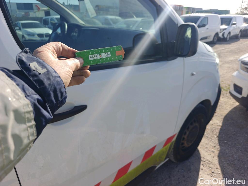  Citroen  Jumpy CITROEN  / 2016 / 4P / combi Talla M BlueHDi 88KW (120CV) 6v Confort #36