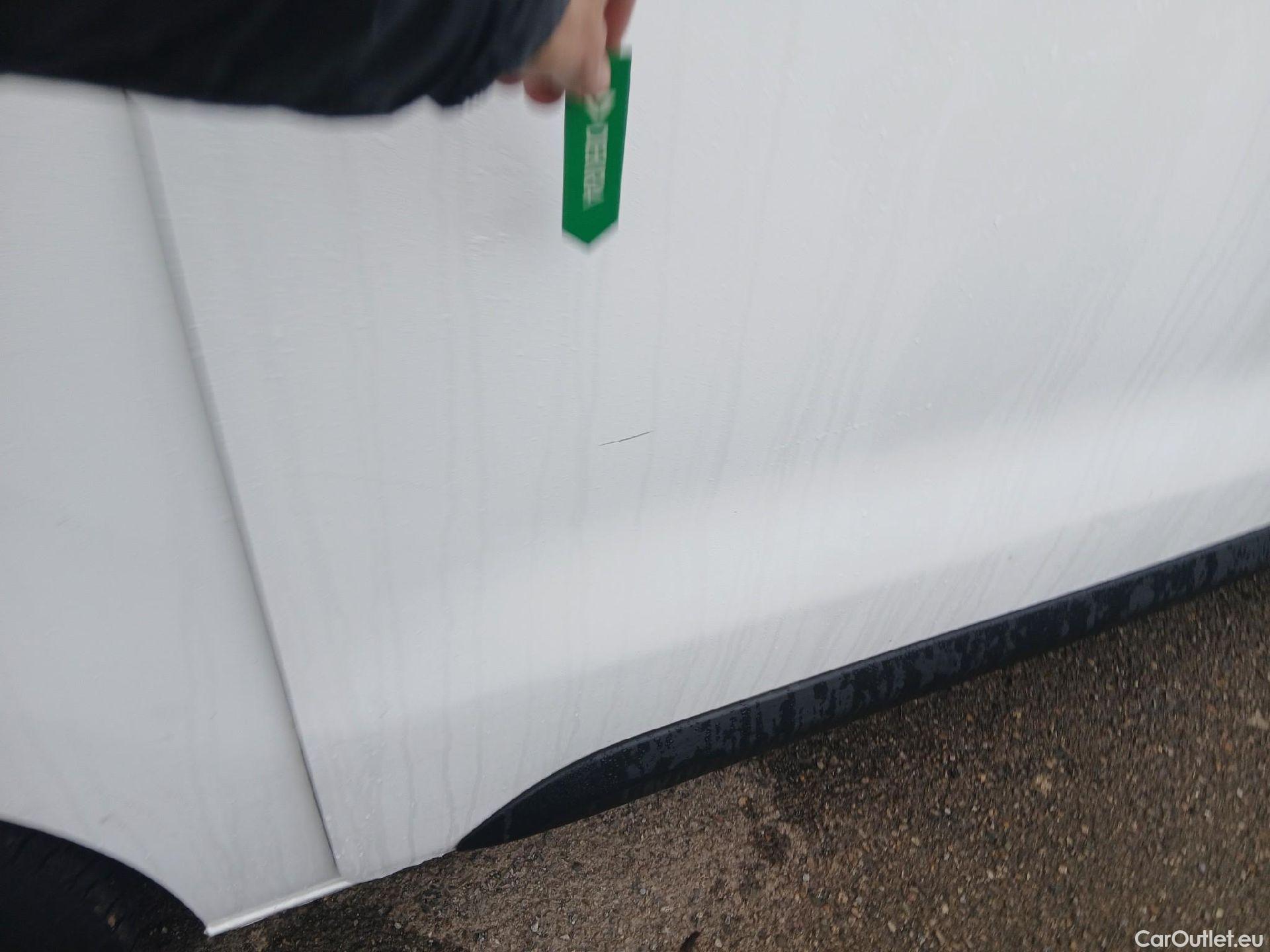  Peugeot  Expert PEUGEOT  / 2016 / 4P / furgón Furgón Pro 1.5 BlueHDi 120 S&S Standard #23