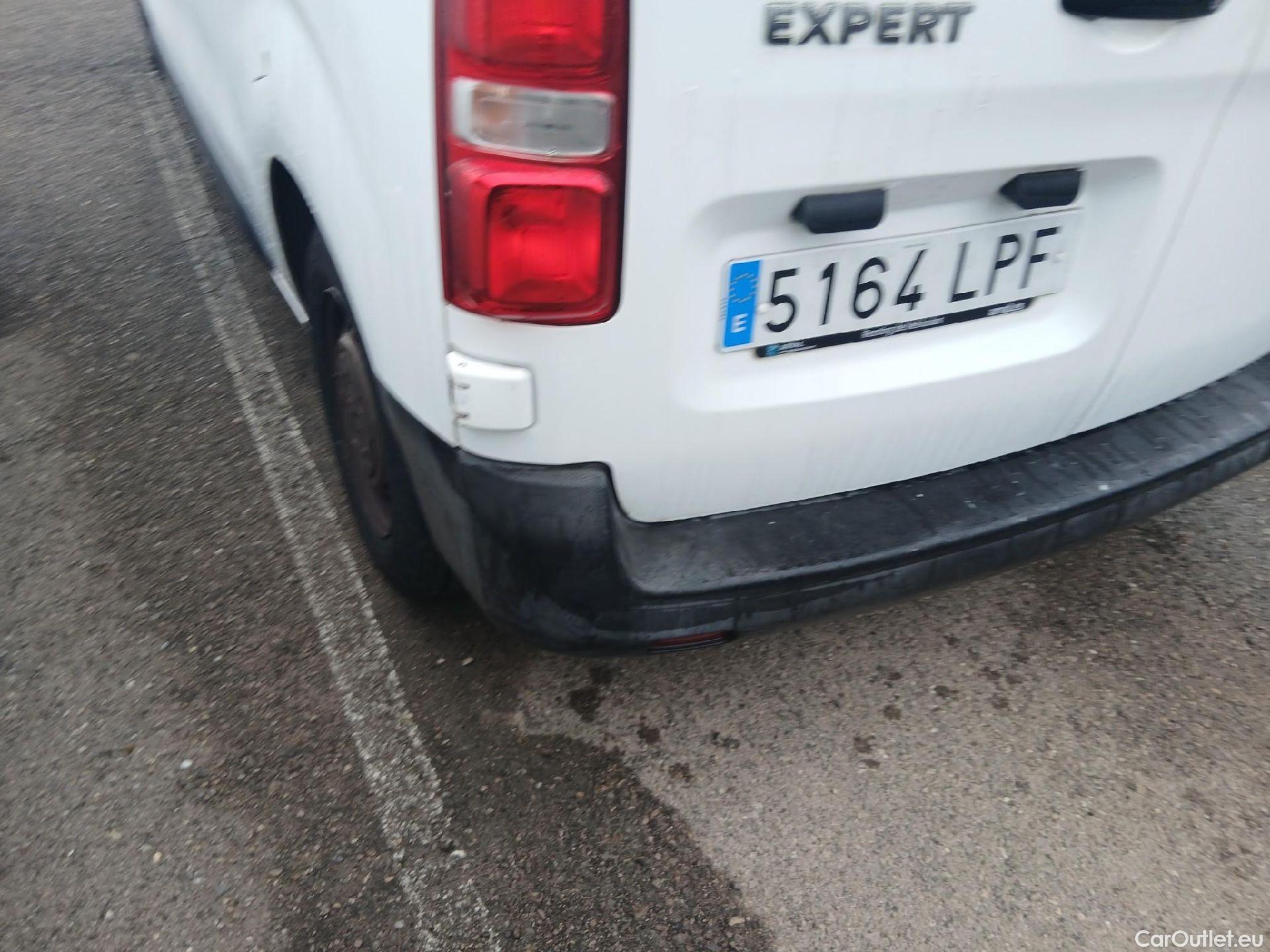  Peugeot  Expert PEUGEOT  / 2016 / 4P / furgón Furgón Pro 1.5 BlueHDi 120 S&S Standard #16