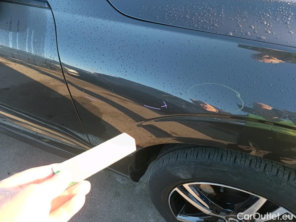  Volvo  XC60 VOLVO  / 2017 / 5P / todoterreno 2.0 T6 AWD Recharge R-Design Auto #30