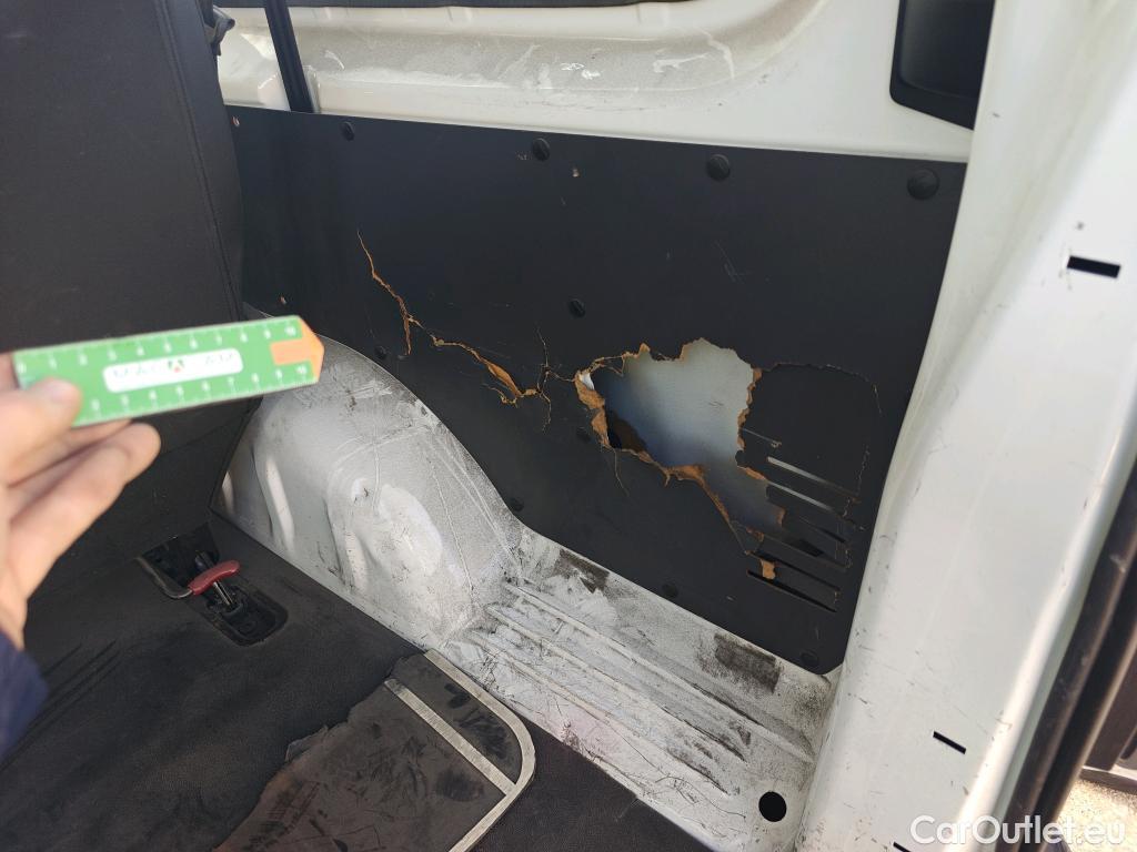  Citroen  Jumpy CITROEN  / 2016 / 4P / combi Talla M BlueHDi 88KW (120CV) 6v Confort #40