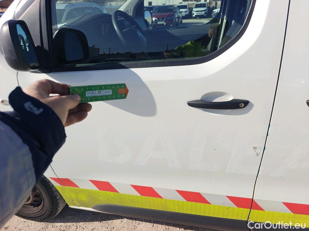  Citroen  Jumpy CITROEN  / 2016 / 4P / combi Talla M BlueHDi 88KW (120CV) 6v Confort #34