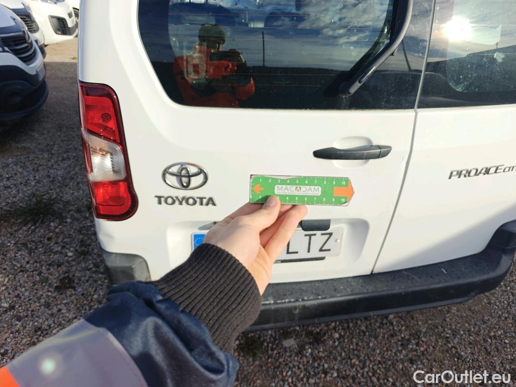  Toyota  Proace TOYOTA  CITY COMBI 1.5D 75kW (100CV) GX L1 #13