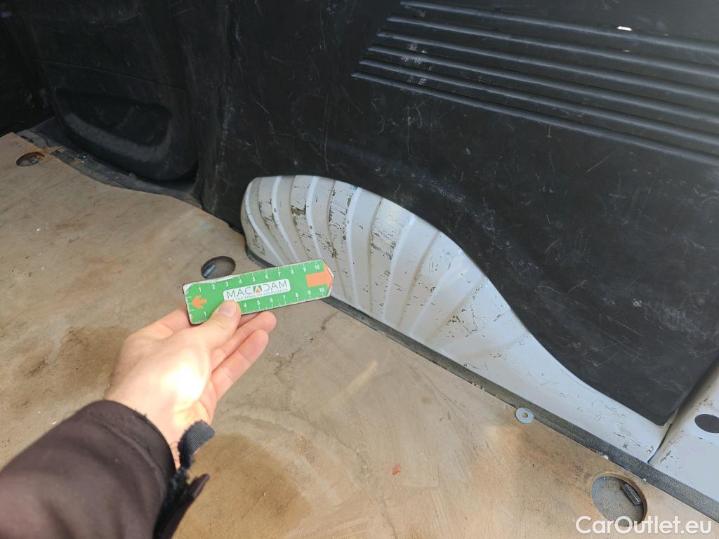  Peugeot  Partner PEUGEOT  / 2018 / 4P / furgón derivado de turismo Premium Standard 600kg BlueHDi 73kW (AC) #20