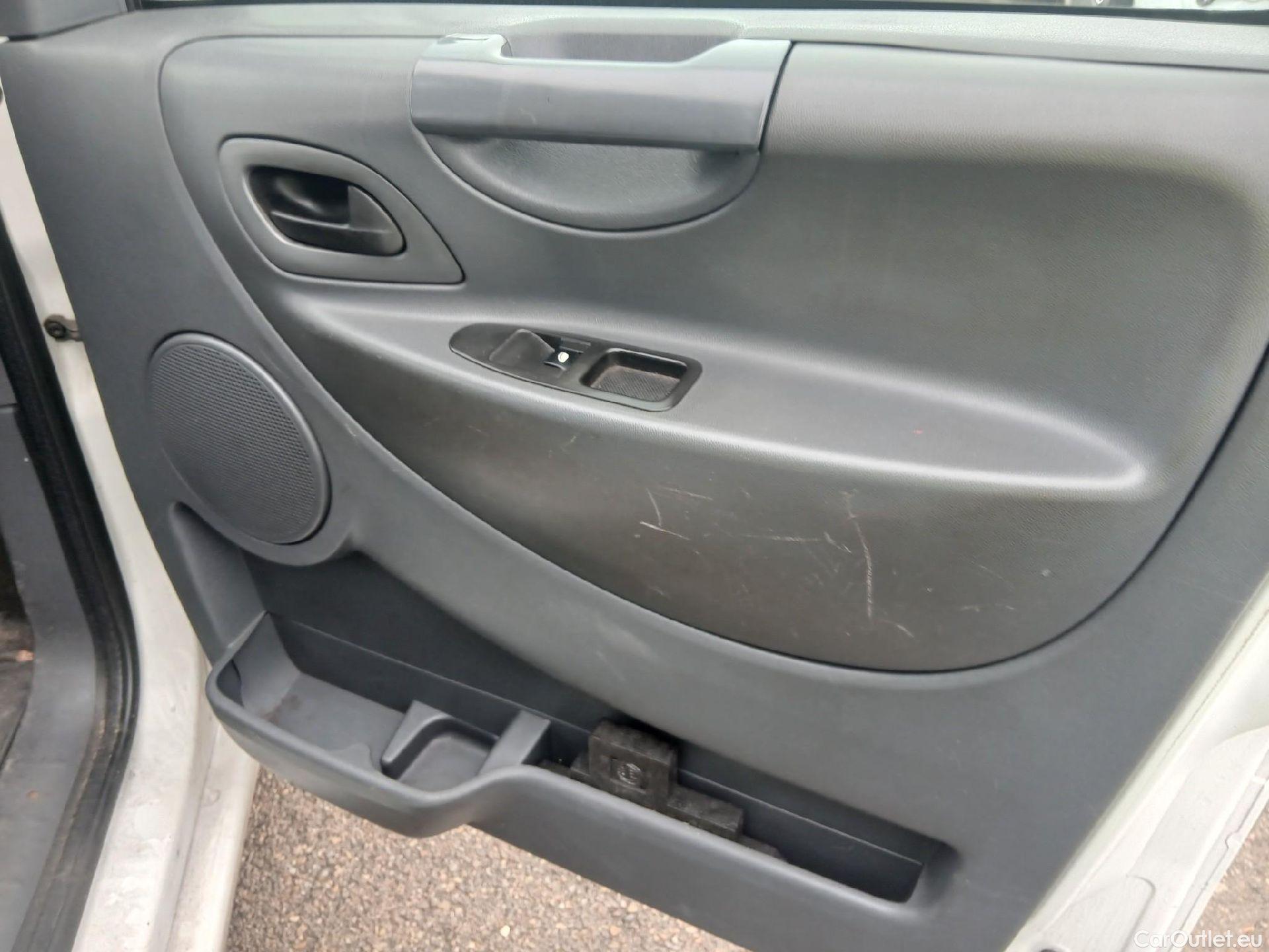  Peugeot  Expert PEUGEOT  VU 4p 2G furgón 227 L1H1 2.0 HDi 125 #43