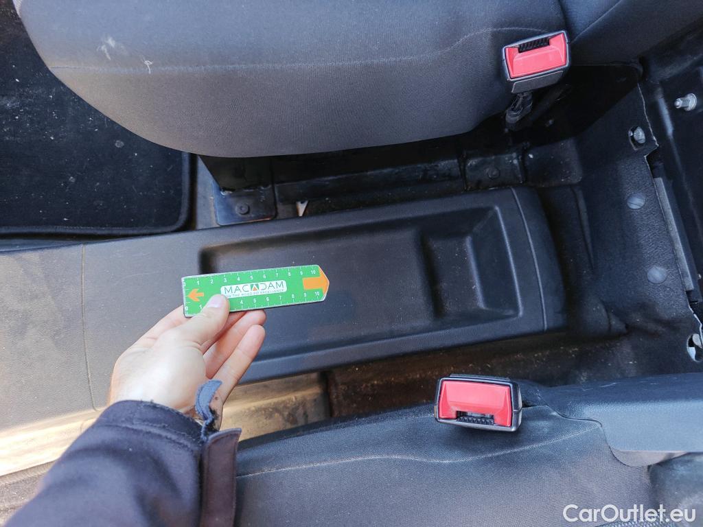  Peugeot  Partner PEUGEOT  / 2018 / 4P / furgón derivado de turismo Premium Standard 600kg BlueHDi 73kW (AC) #71