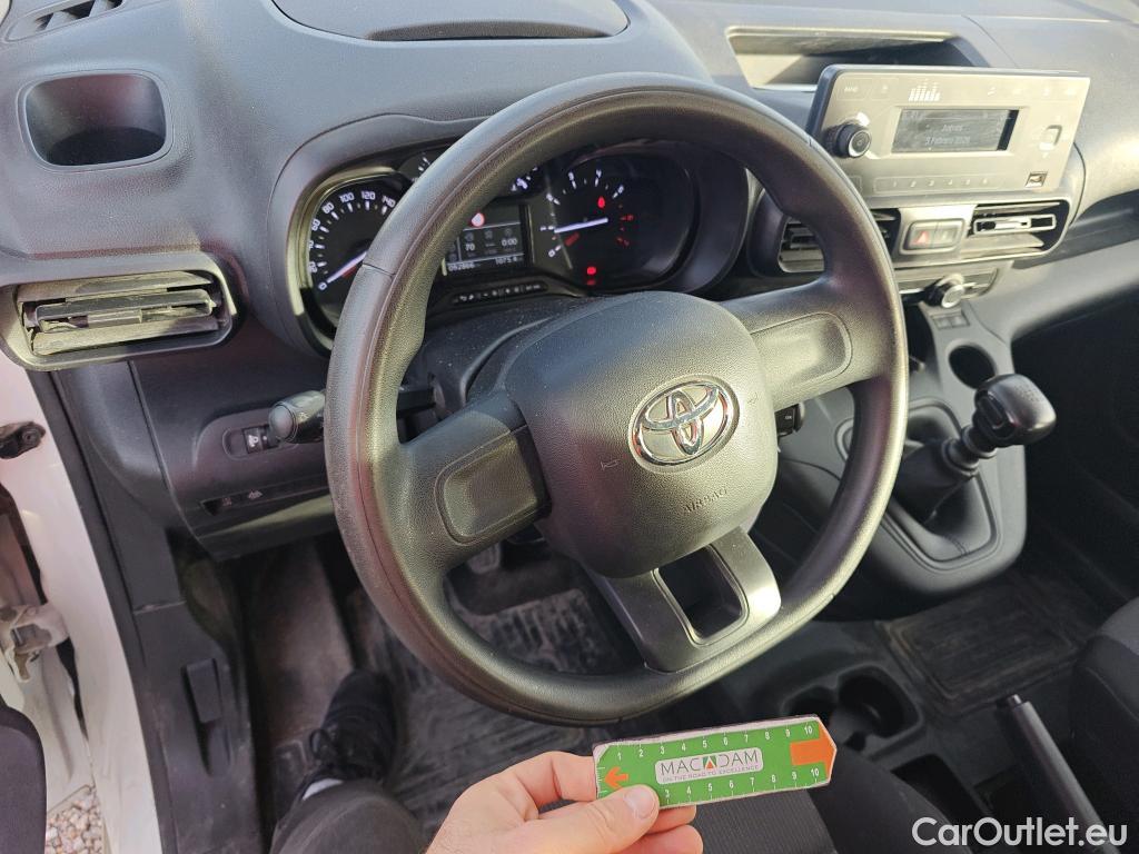  Toyota  Proace TOYOTA  CITY COMBI 1.5D 75kW (100CV) GX L1 #52