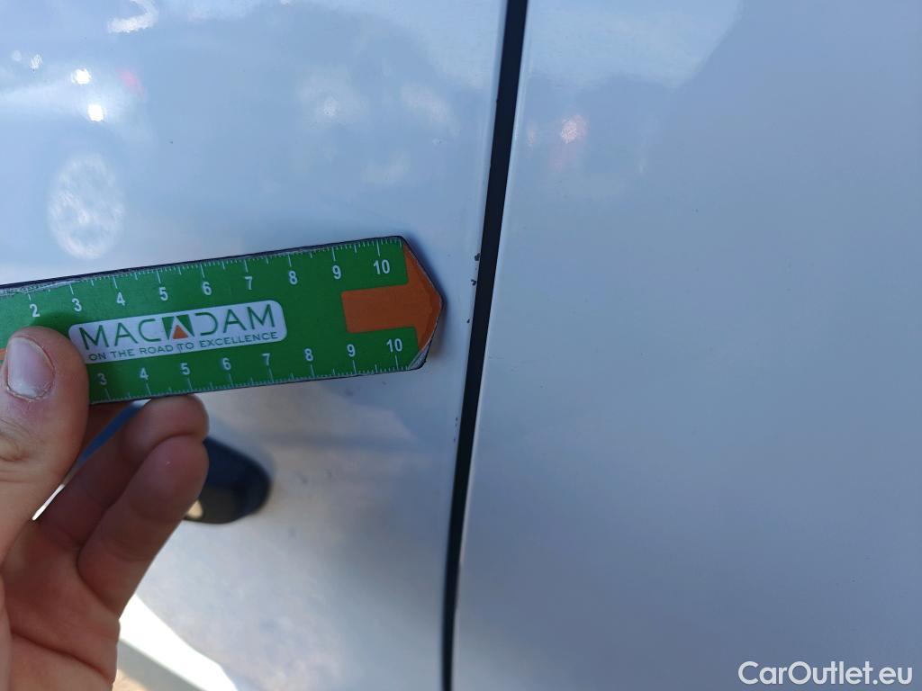  Peugeot  Partner PEUGEOT  / 2018 / 4P / furgón derivado de turismo Premium Standard 600kg BlueHDi 73kW (AC) #30