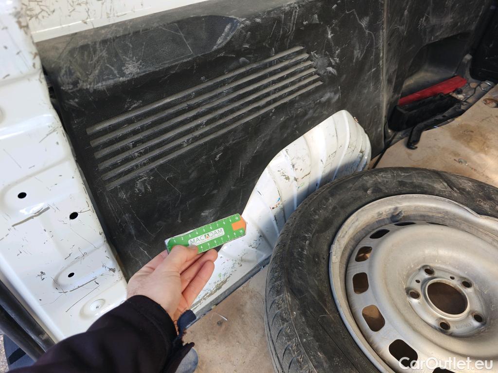  Peugeot  Partner PEUGEOT  / 2018 / 4P / furgón derivado de turismo Premium Standard 600kg BlueHDi 73kW (AC) #21