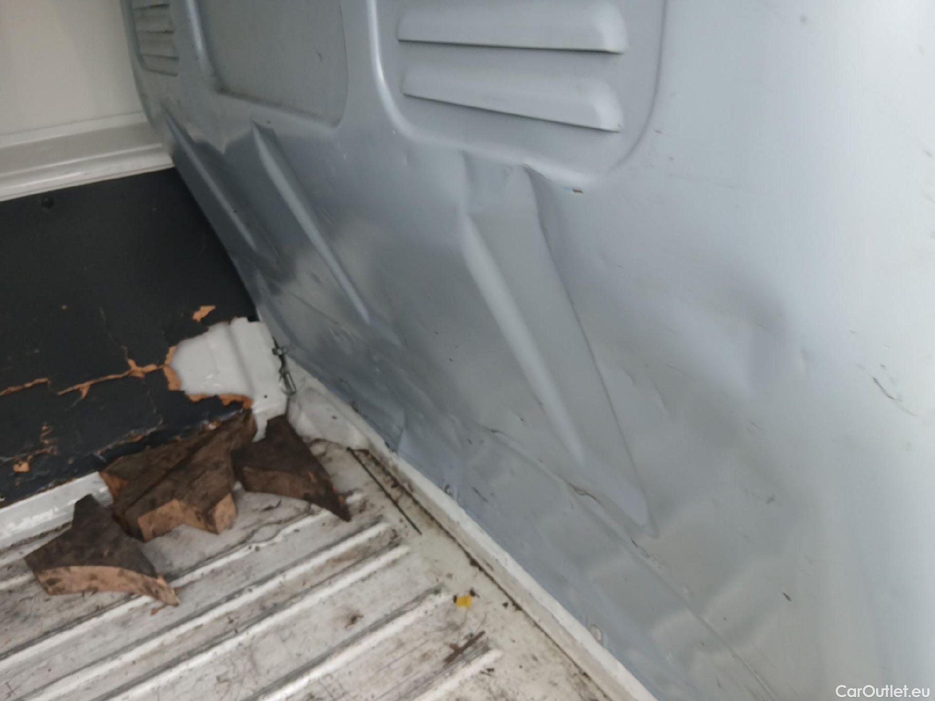  Peugeot  Expert PEUGEOT  VU 4p 2G furgón 227 L1H1 2.0 HDi 125 #51