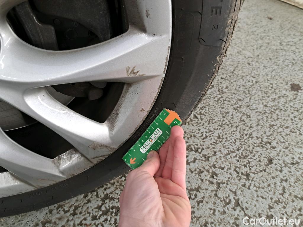  Bmw  Serie 2 Série 2 Gran Tourer 218d Lounge 2.0 150CV BVA8 7 Sieges E6dT #15