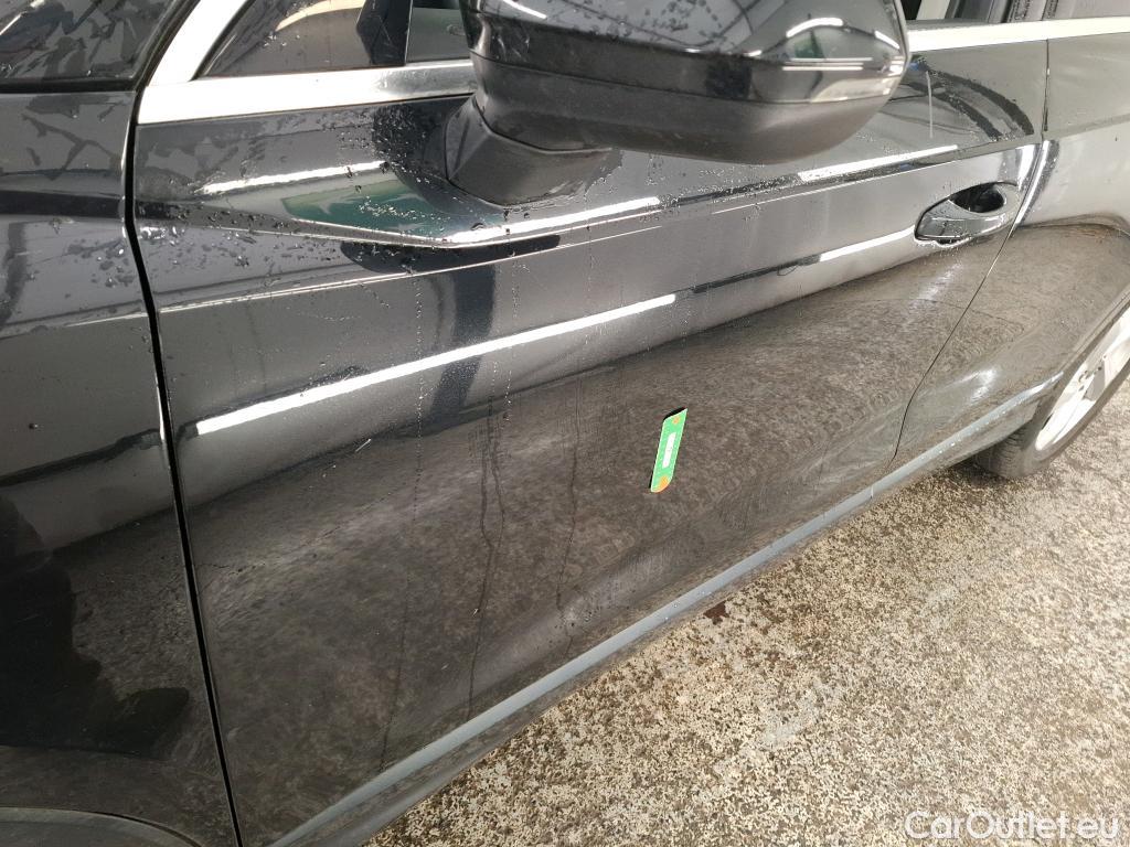  Audi  Q3  35 TDI Design luxe 2.0 TDI 150CV BVA7 E6dT #3