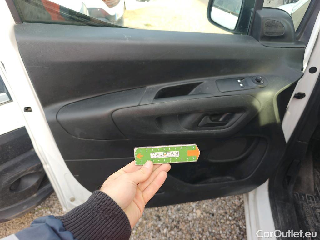  Toyota  Proace TOYOTA  CITY COMBI 1.5D 75kW (100CV) GX L1 #50