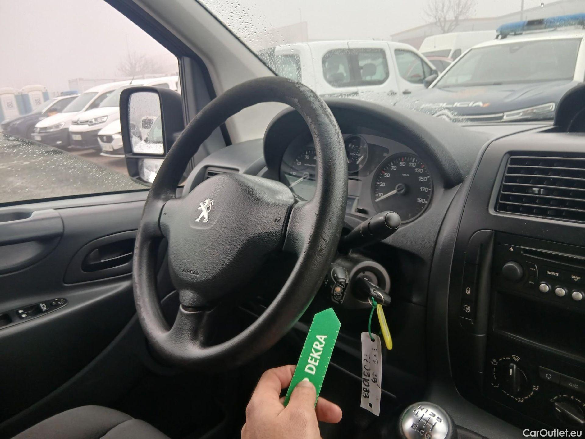  Peugeot  Expert PEUGEOT  VU 4p 2G furgón 227 L1H1 2.0 HDi 125 #45