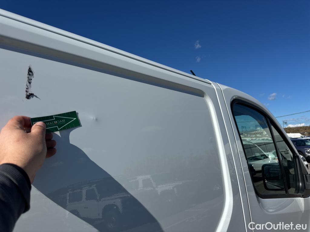  Renault  Trafic RENAULT  / 2021 / 4P / furgón Furgón L1H1 Blue dCi 96 Kw (130 CV) (AC2) #10