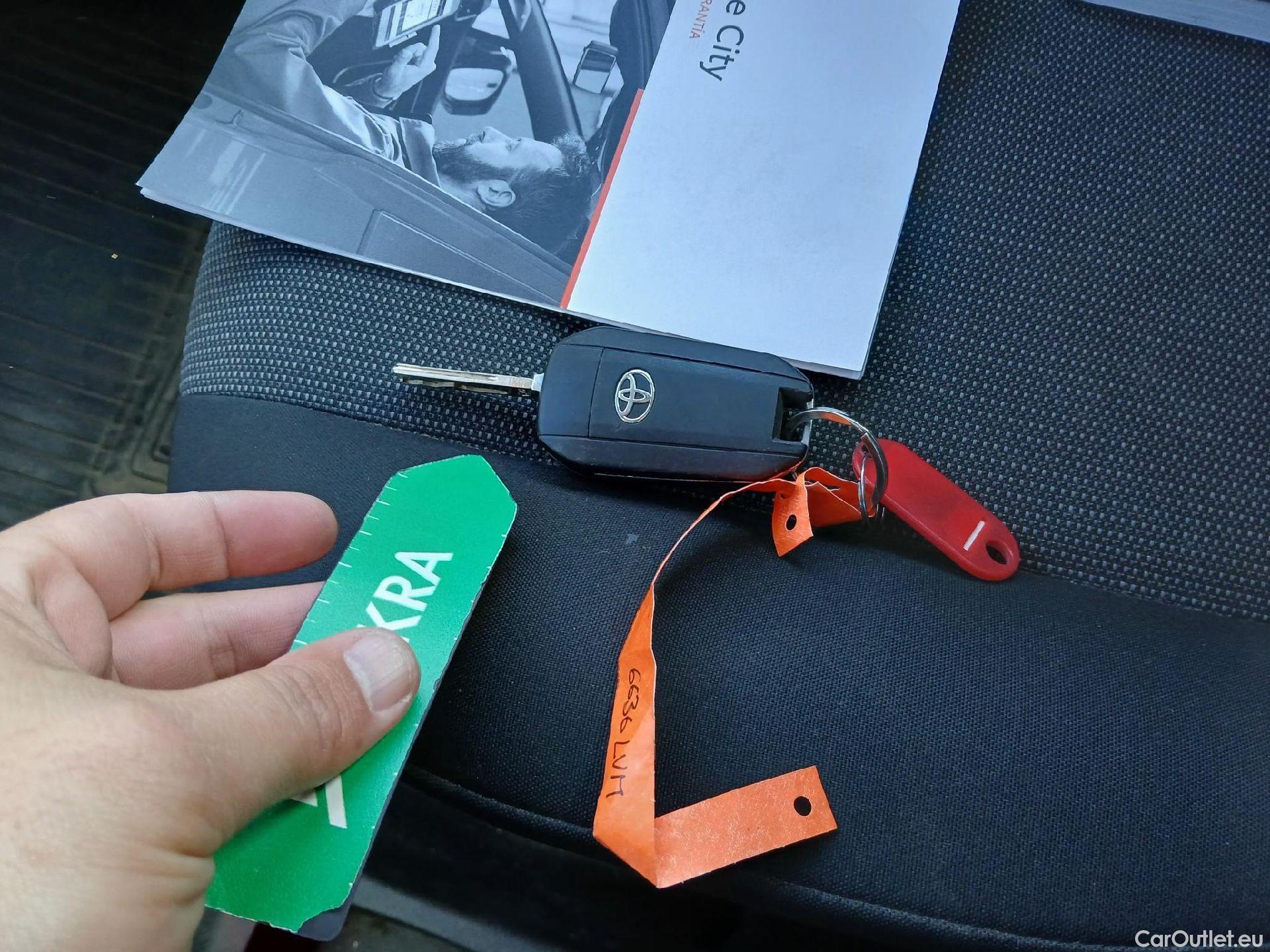  Toyota  Proace TOYOTA  City 1.5D 75kW (100CV) GX L1 (AC) #2