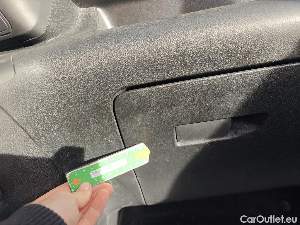  Toyota  Proace TOYOTA  CITY COMBI 1.5D 75kW (100CV) GX L1 #47