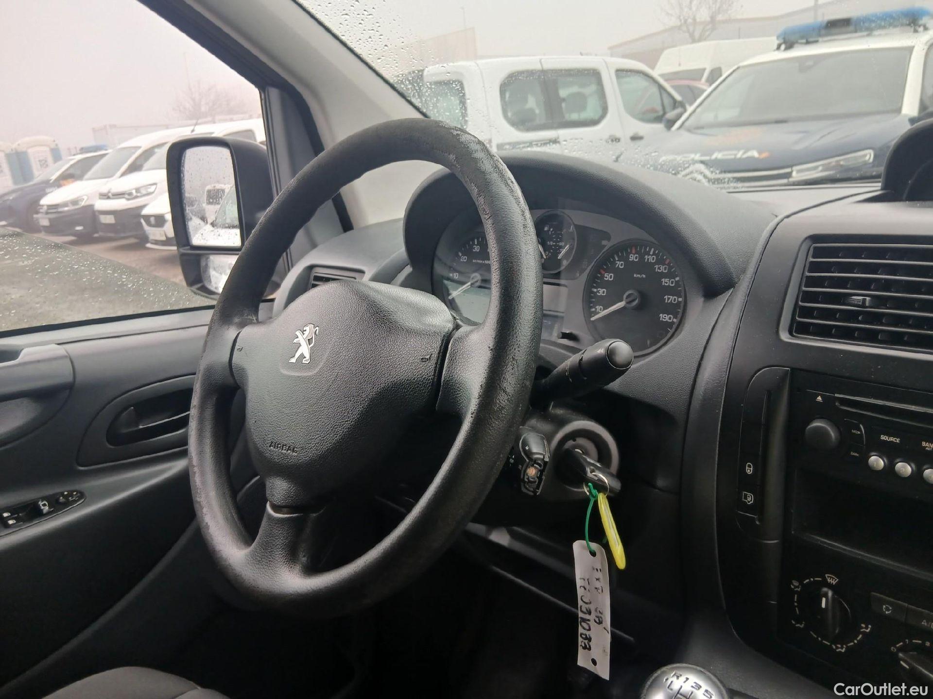  Peugeot  Expert PEUGEOT  VU 4p 2G furgón 227 L1H1 2.0 HDi 125 #46