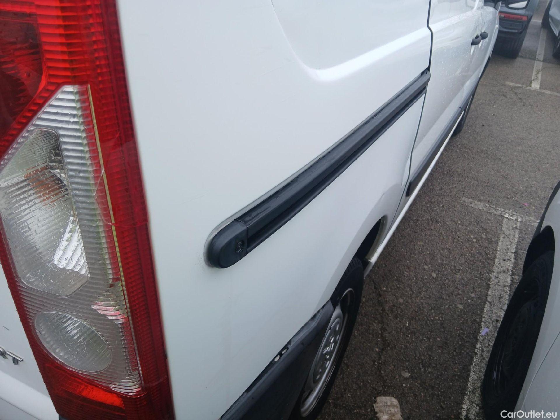  Peugeot  Expert PEUGEOT  VU 4p 2G furgón 227 L1H1 2.0 HDi 125 #32