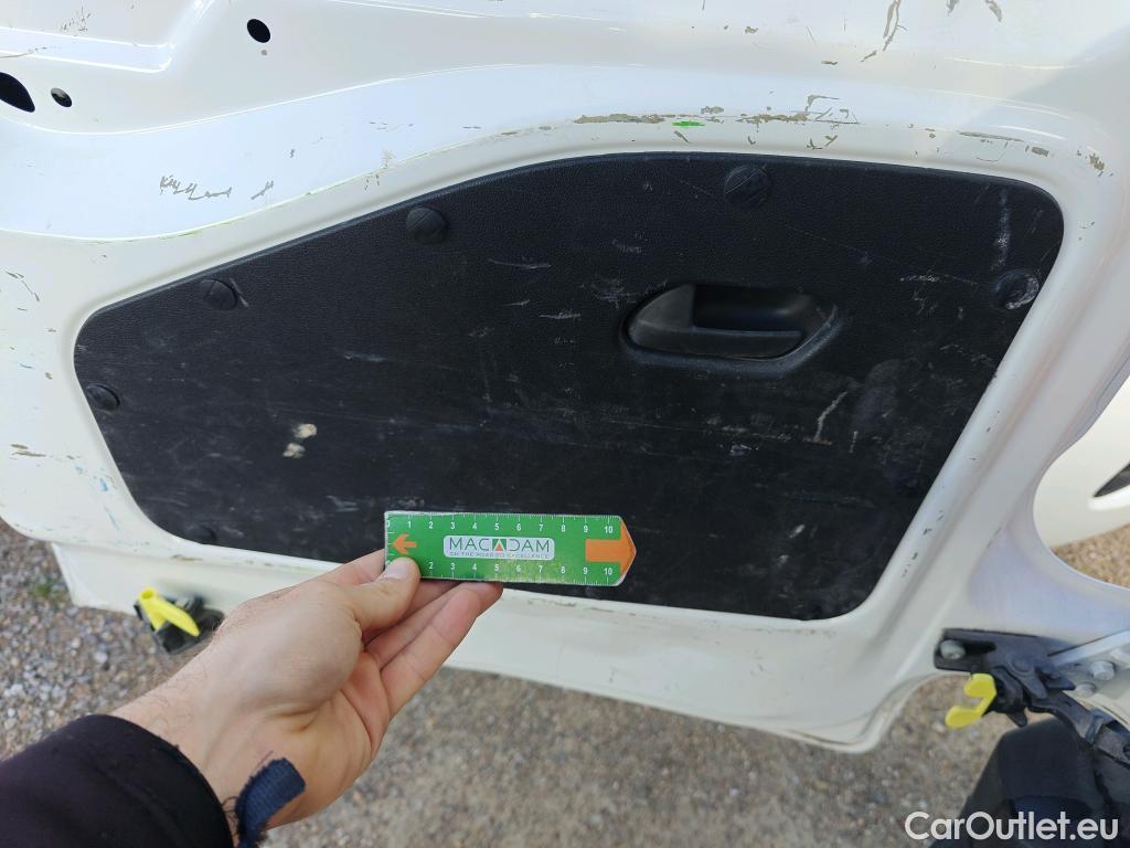  Peugeot  Partner PEUGEOT  / 2018 / 4P / furgón derivado de turismo Premium Standard 600kg BlueHDi 73kW (AC) #39