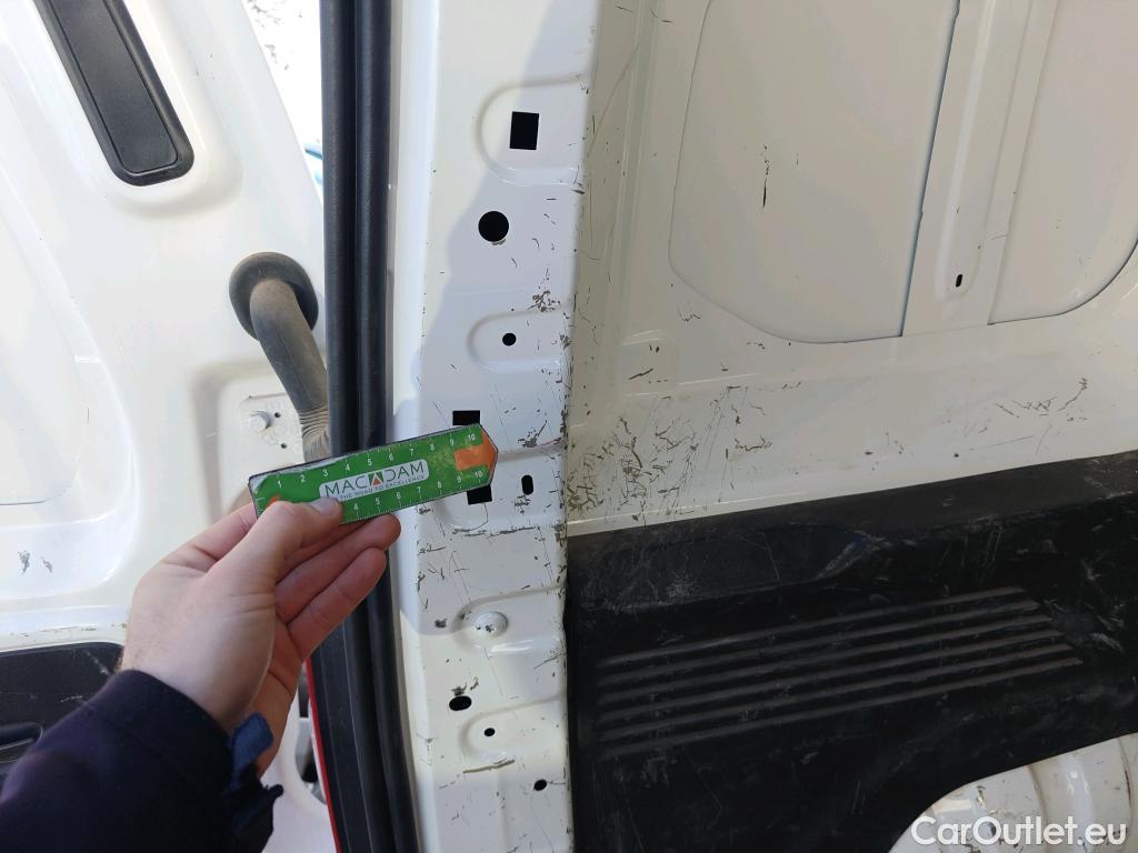  Peugeot  Partner PEUGEOT  / 2018 / 4P / furgón derivado de turismo Premium Standard 600kg BlueHDi 73kW (AC) #22