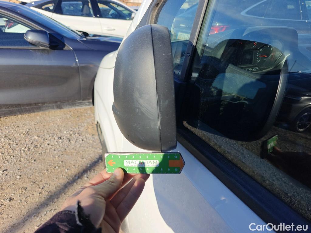  Peugeot  Partner PEUGEOT  / 2018 / 4P / furgón derivado de turismo Premium Standard 600kg BlueHDi 73kW (AC) #51