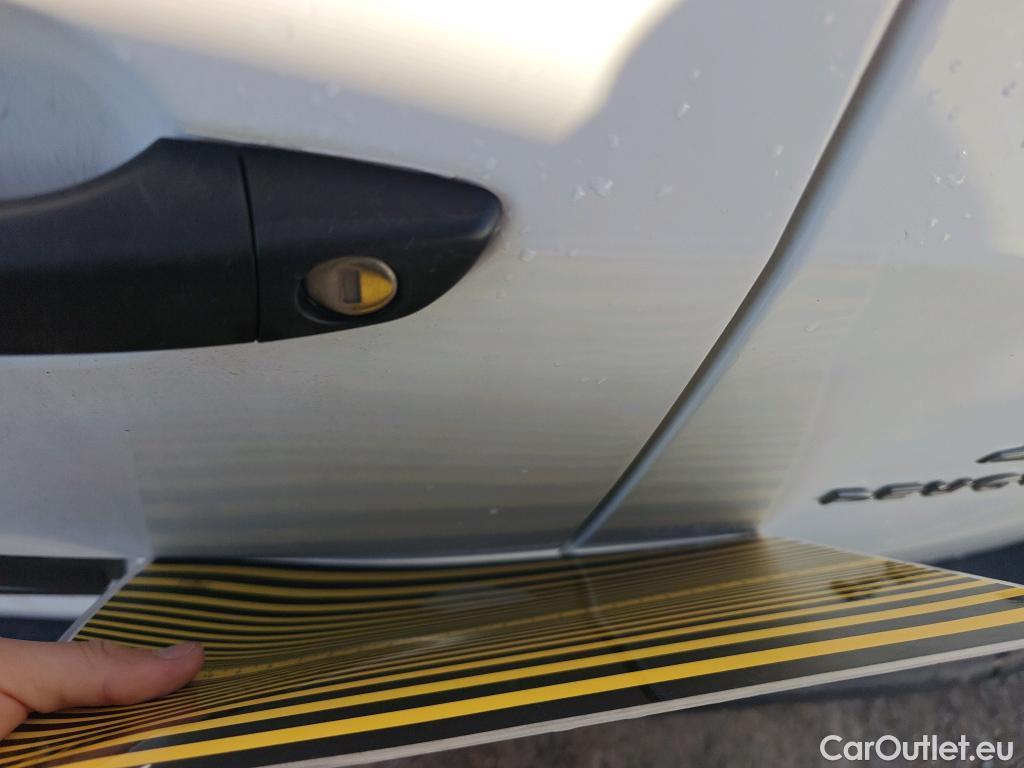  Peugeot  Partner PEUGEOT  / 2018 / 4P / furgón derivado de turismo Premium Standard 600kg BlueHDi 73kW (AC) #16