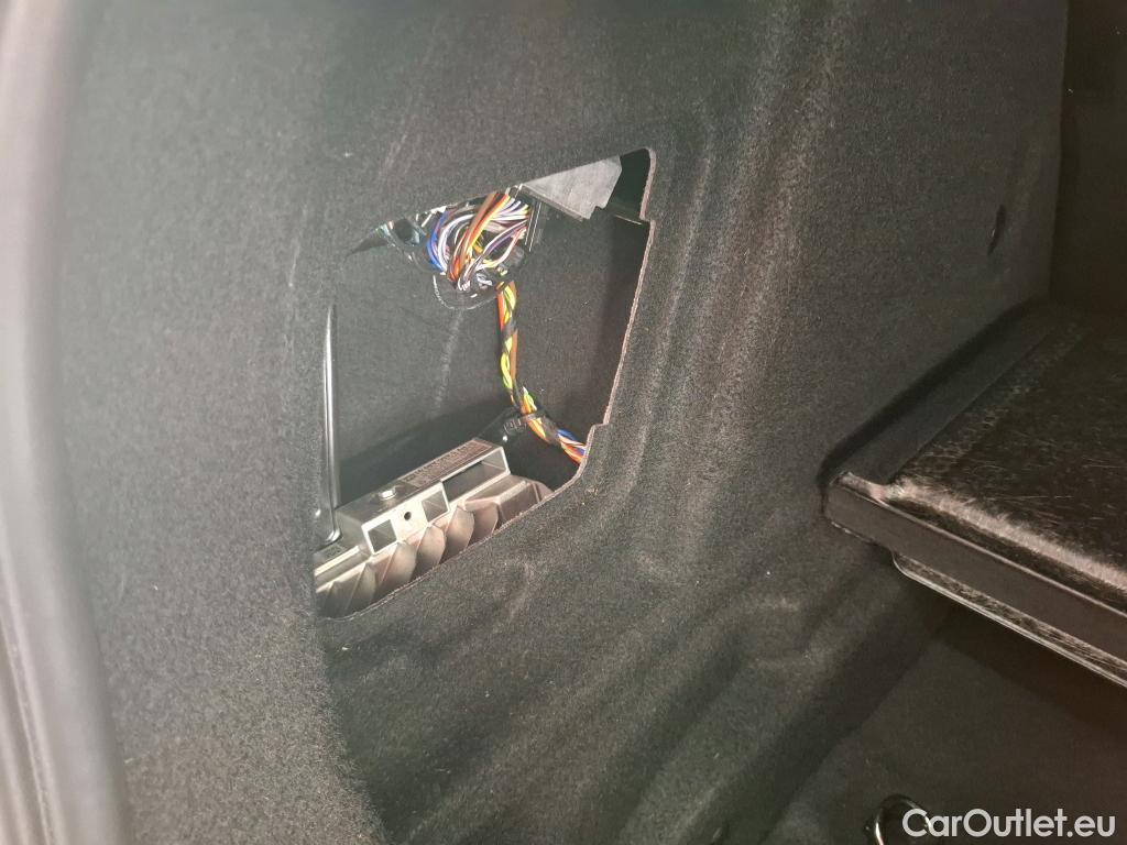  Bmw  Serie 1 Série 1 Berline 118 i Edition Sport 1.5 135CV BVA7 E6d #8