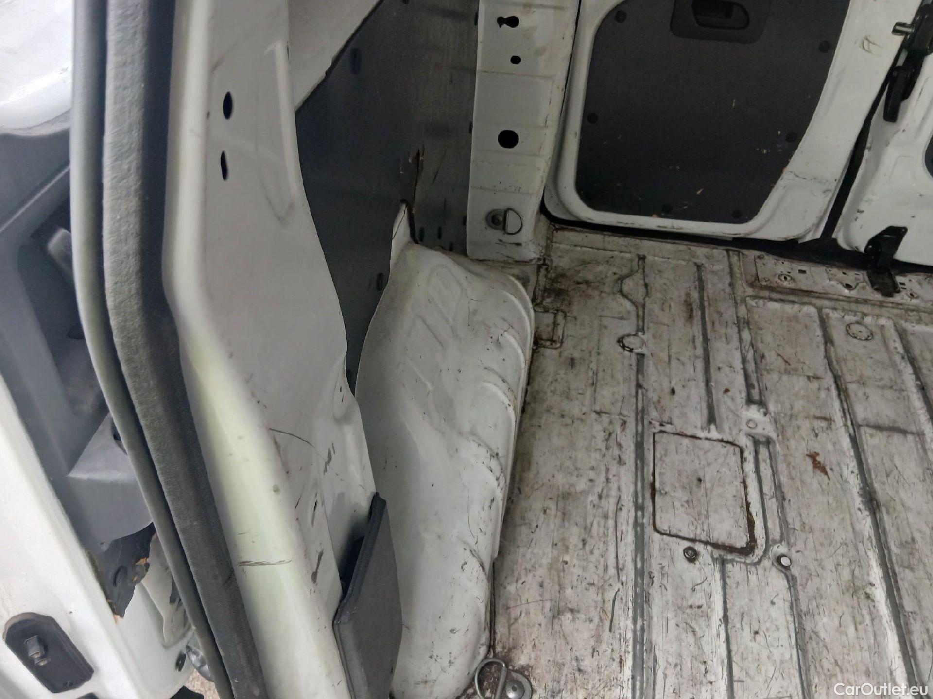  Peugeot  Expert PEUGEOT  VU 4p 2G furgón 227 L1H1 2.0 HDi 125 #47